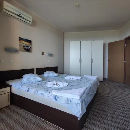 Europroperties Nikea Park Apartment