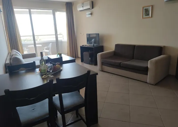 Europroperties Nikea Park * Золотые Пески