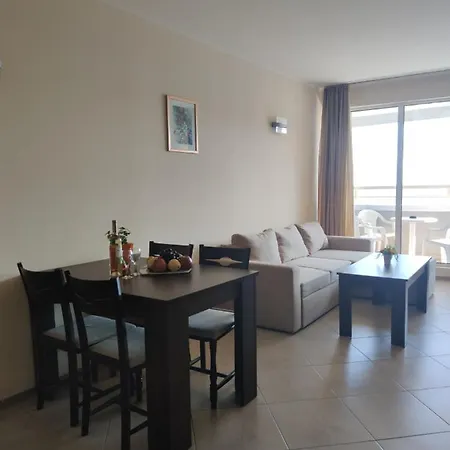 Апартамент Europroperties Nikea Park